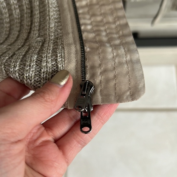 St. John tan zipper sweater jacket - Picture 4 of 7